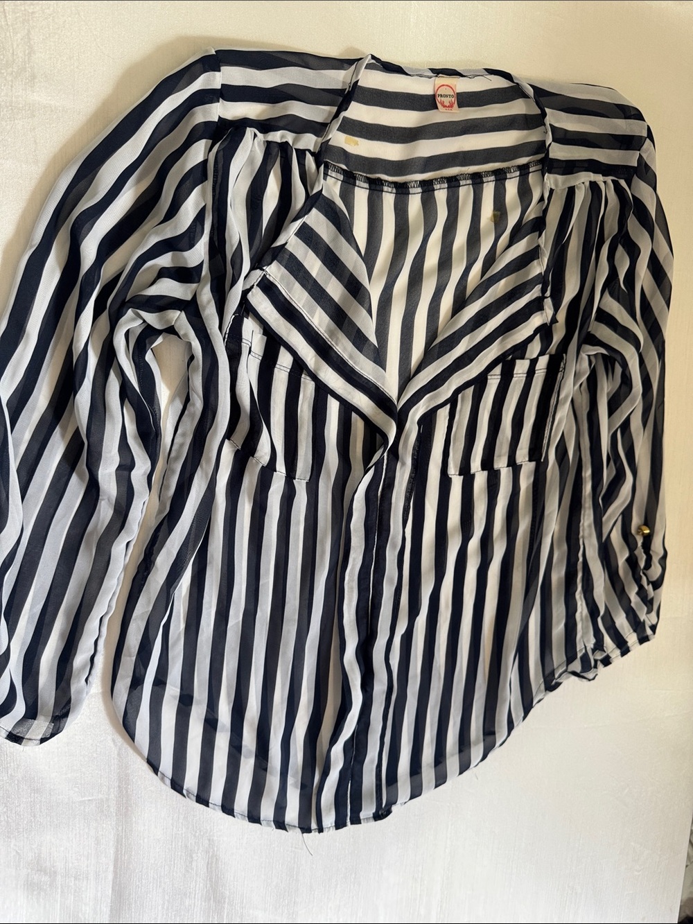 Striped Black and White V-Neck Blouse. /0041